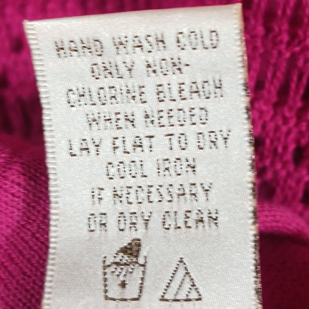 Hot In Hollywood Fuchsia Pink Crochet Tunic W/ Attached Tank, 3/4 Sleeve, Medium - Picture 16 of 16